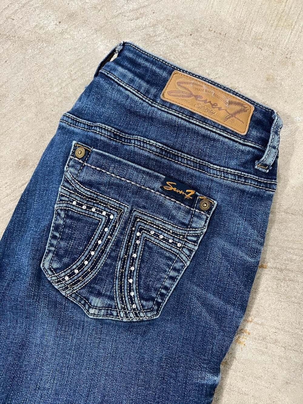 Vintage Y2K Seven7 Low Rise Bootcut Flare Jeans Women’s Size 8